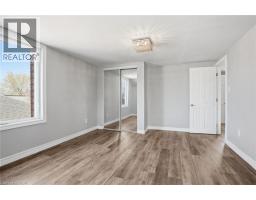687 UPPER JAMES Street - 19