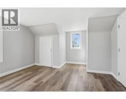 687 UPPER JAMES Street - 24