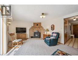 49 RIPLEY Crescent - 18