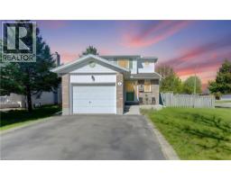 3 MARLIS Crescent - 1
