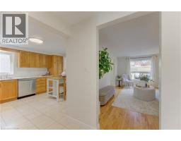 3 MARLIS Crescent - 9