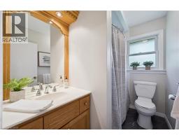 77 MAYWOOD Road - 17