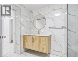 68 VANSITMART Avenue - 38