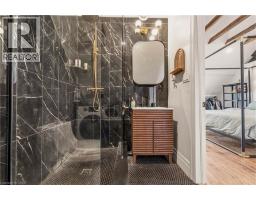 158 HUNTER Street E - 13
