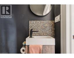 158 HUNTER Street E - 15