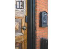 158 HUNTER Street E - 2