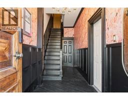 158 HUNTER Street E - 3