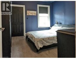 158 HUNTER Street E - 32