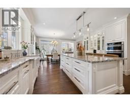 2073 MAPLEWOOD Road - 11