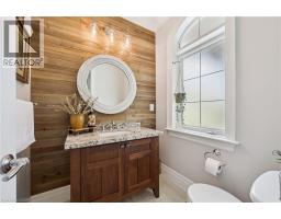 2073 MAPLEWOOD Road - 17