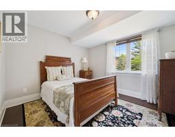 2073 MAPLEWOOD Road - 31