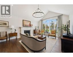 2073 MAPLEWOOD Road - 7