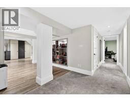2079 GARY Crescent - 32