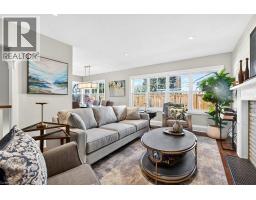 2079 GARY Crescent - 9