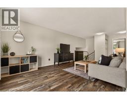 52 LATZER Crescent - 11