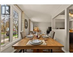 52 LATZER Crescent - 13