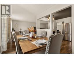 52 LATZER Crescent - 14