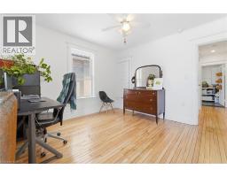 15 AVENUE Place - 22