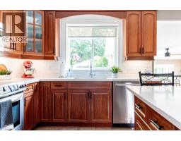 66 GARDEN Avenue - 19