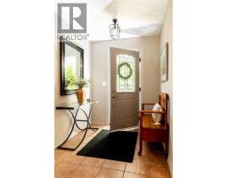 66 GARDEN Avenue - 9