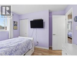 593 GREY Street - 16