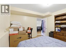 593 GREY Street - 32
