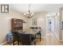 593 GREY Street - 9
