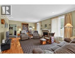 15 HAMPDEN Street - 10