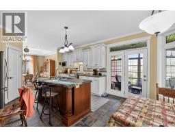 15 HAMPDEN Street - 16