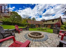 1 BOSTWICK Crescent - 33