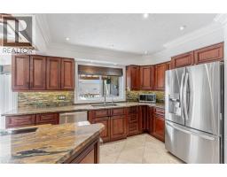 667 BURNETT Avenue - 26