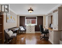 667 BURNETT Avenue - 30