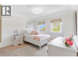 667 BURNETT Avenue - 42