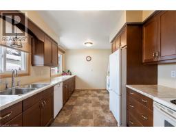 401 MOHAWK Road W - 13