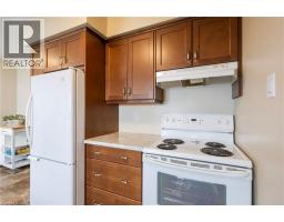 401 MOHAWK Road W - 16