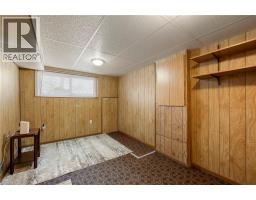 401 MOHAWK Road W - 30