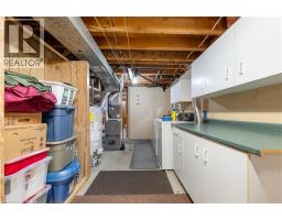401 MOHAWK Road W - 35