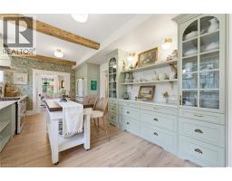 33 BRANT Road N - 16