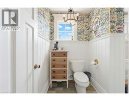33 BRANT Road N - 27