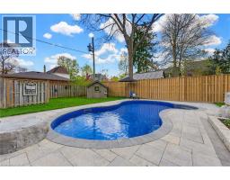 33 BRANT Road N - 43