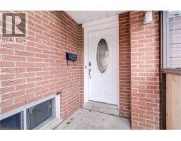 8 SANFORD Crescent - 4