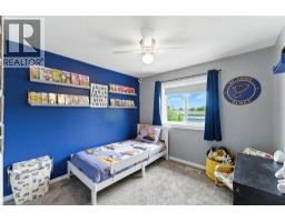 37 HILLTOP Drive - 16