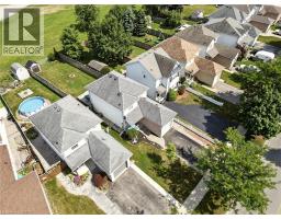 37 HILLTOP Drive - 27