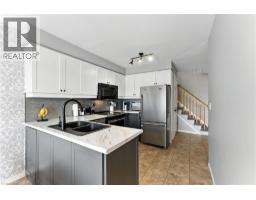 37 HILLTOP Drive - 9