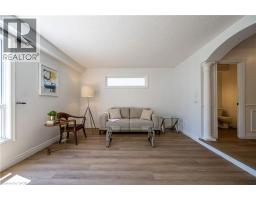 743 BUTTERNUT Avenue - 17