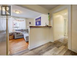 10 MARSHALL Street - 10