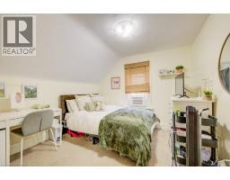 10 MARSHALL Street - 18