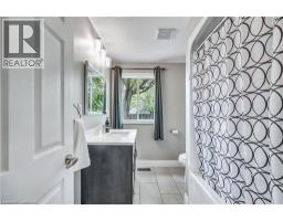 8 BEACH Road - 29