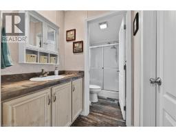 19 SILVER ASPEN Drive - 25