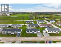 19 SILVER ASPEN Drive - 38